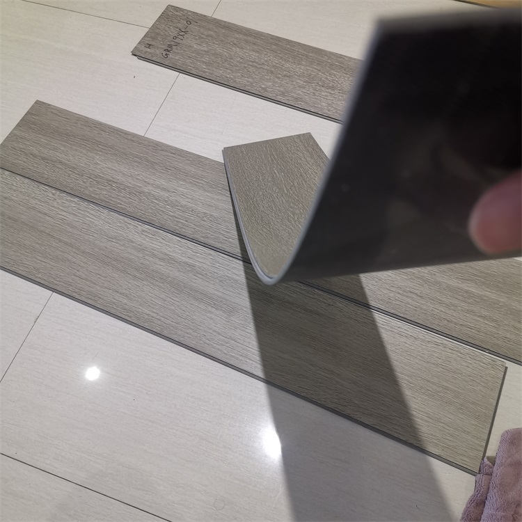 Cheap LVT CLICK FLOOR Tile